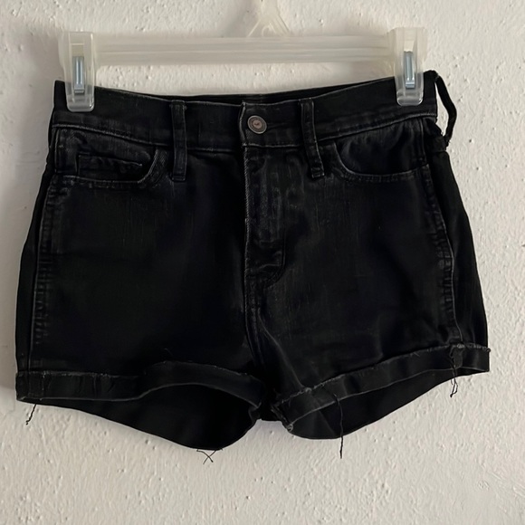 Hollister high waisted black jean shorts front and back pocket accessible - Picture 1 of 3